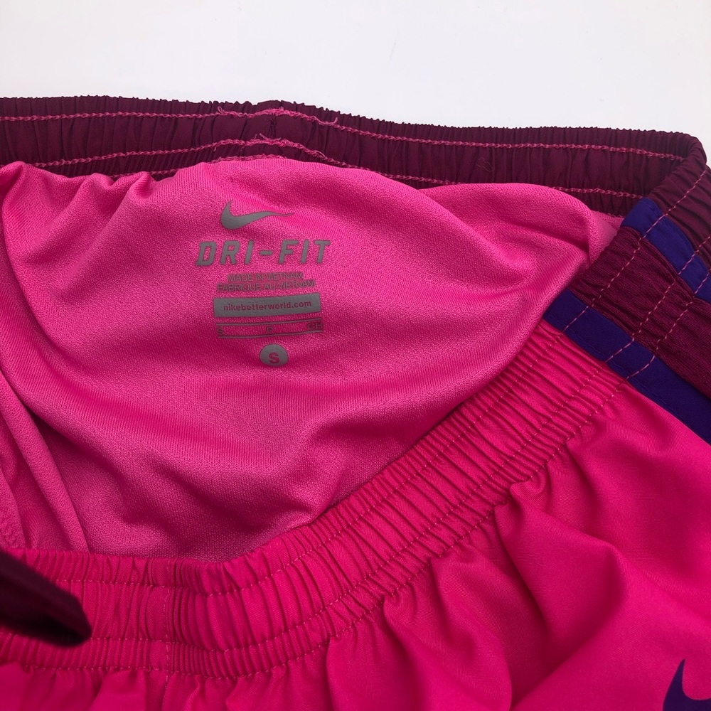 Multi colored pink nike shorts - Picture 5 of 5